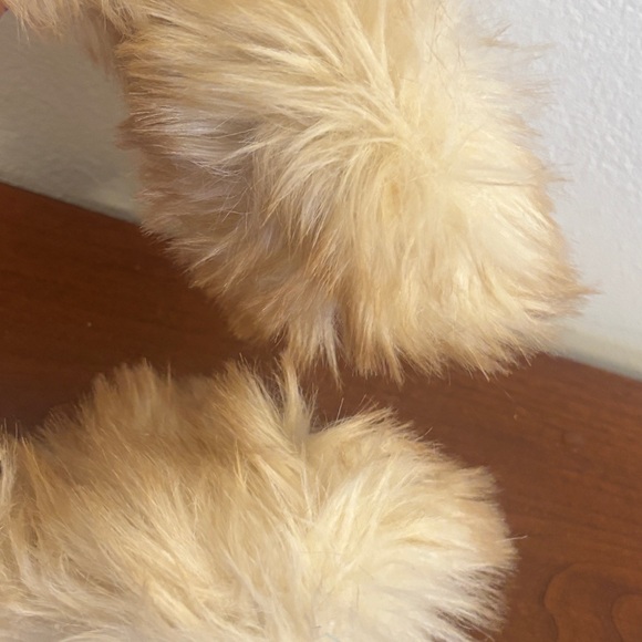PINK RARE Faux Fur Earmuffs - Picture 3 of 5